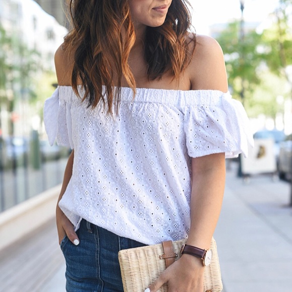 Abercrombie & Fitch Tops - Abercrombie & Fitch Off-the-shoulder Eyelet Top